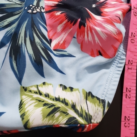 Kona Sol Adjustable Over The Shoulder One-Piece - Picture 6 of 6